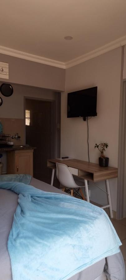 Atterbury Self Catering Studios Pretoria-Noord Exteriör bild