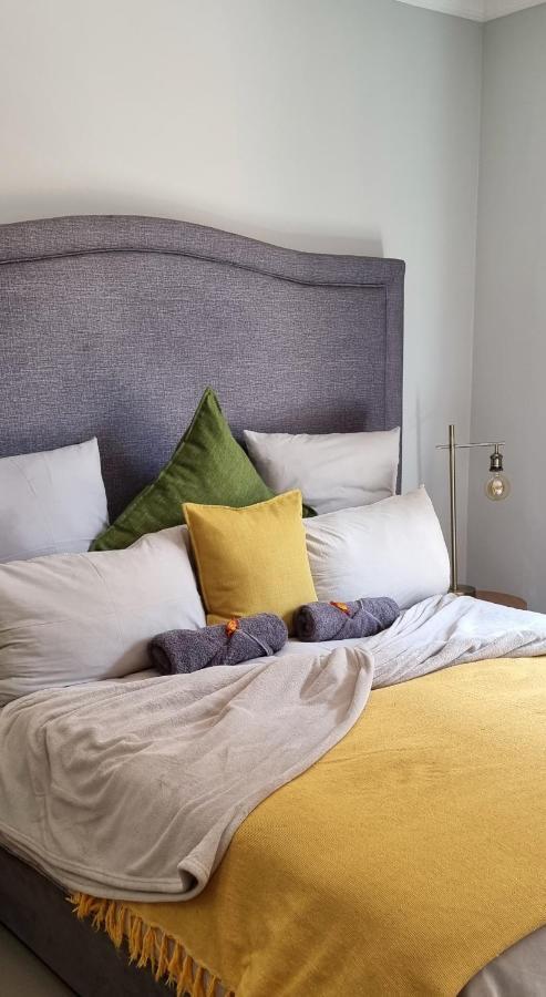 Atterbury Self Catering Studios Pretoria-Noord Exteriör bild