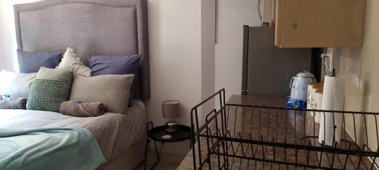 Atterbury Self Catering Studios Pretoria-Noord Exteriör bild